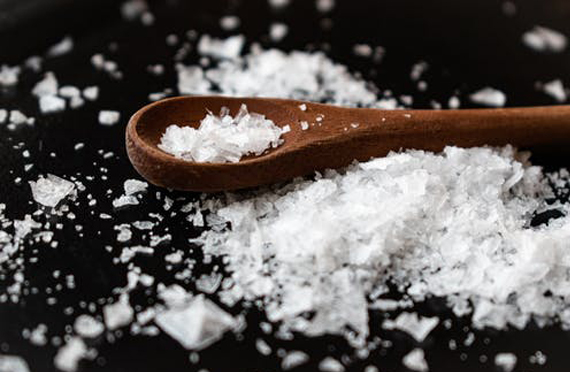 推行食鹽加碘后我國是如何控制碘鹽含量標(biāo)準(zhǔn)的？